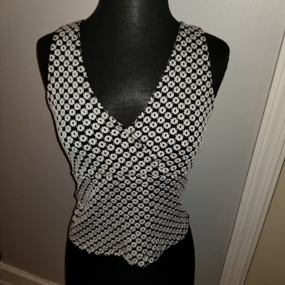 💞 2 X $10 Sale 💞Laced design top- dress up top black